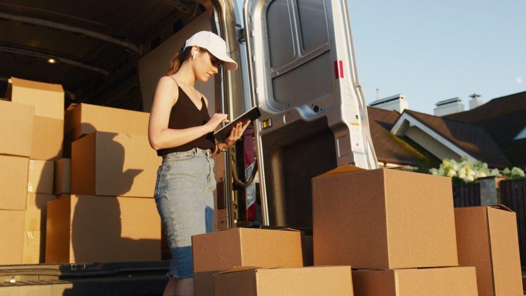 Moving companies in Maryland - Three Movers and other competitors like Allied Van Lines - Silver Spring - Chevy Chase