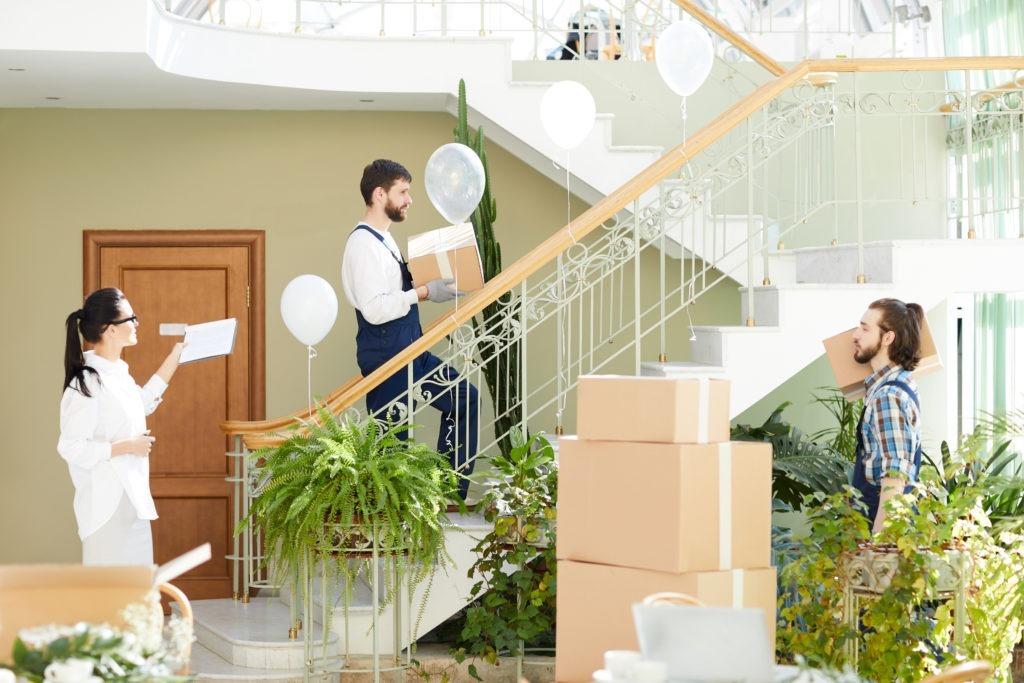 Compare long distance movers, local movers compete  with commercial movers