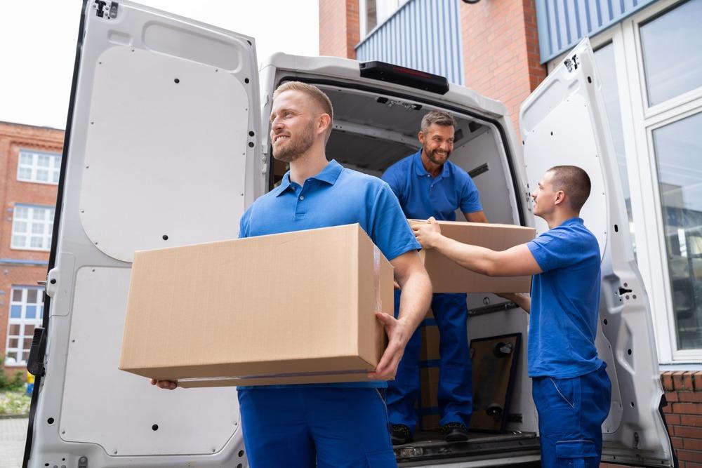 long distance movers in midland canada