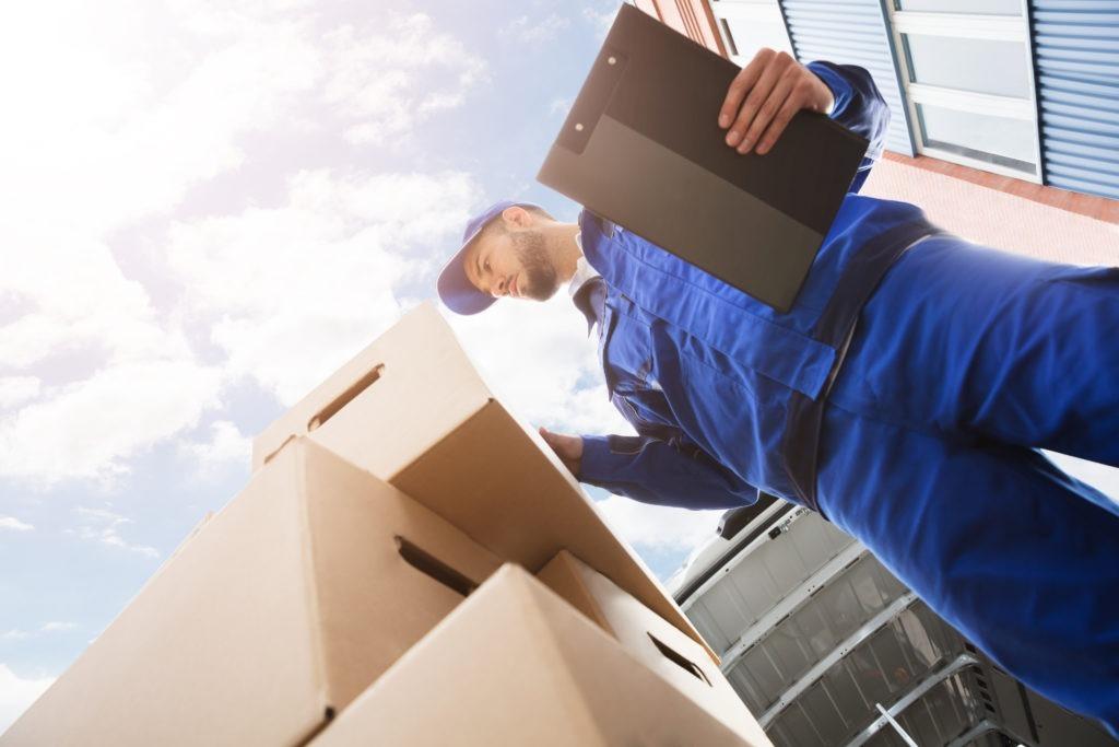 cheap new york to minnesota moving company, commercial movers at work