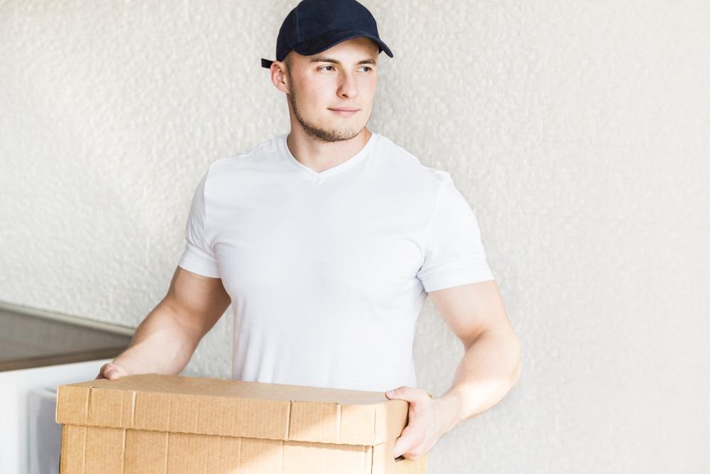 shipping services in woodstock illinois