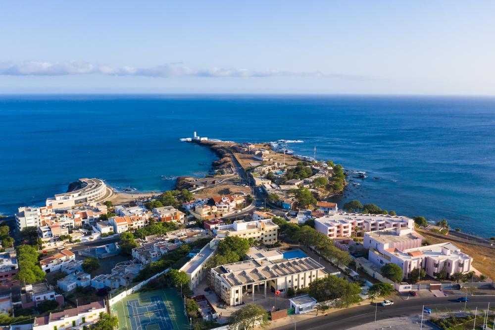 Moving company Bahamas to Cabo Verde
