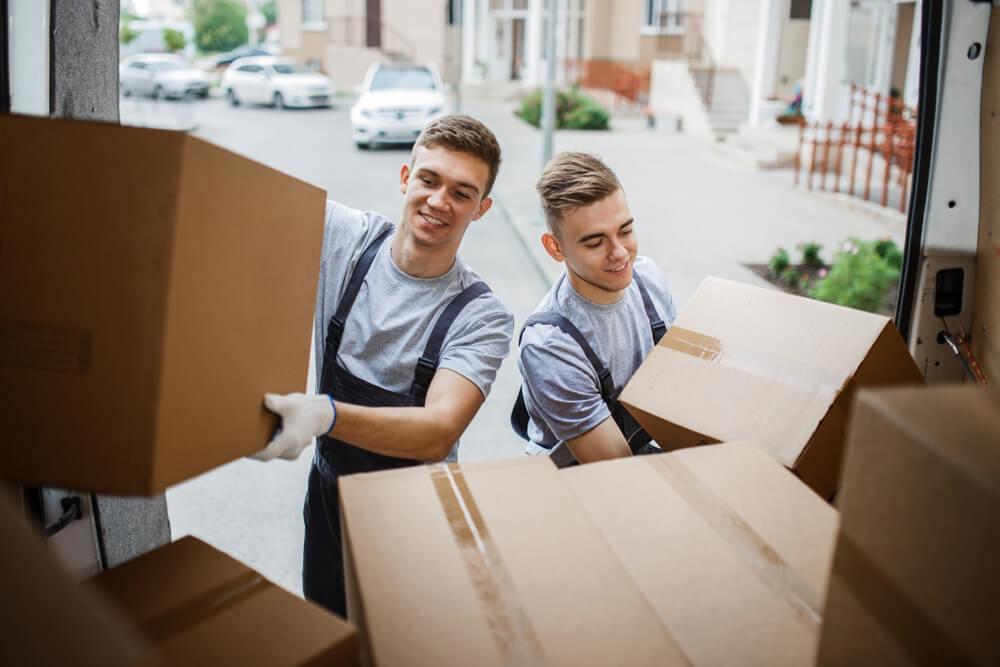 Long Distance Moving Company Quotes Somerville, MA